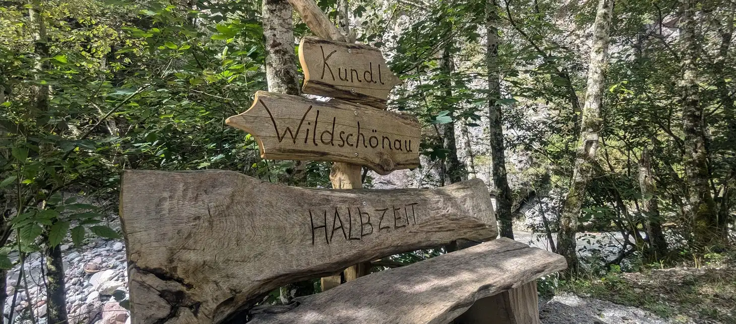 Wandern entlang der Waalwege