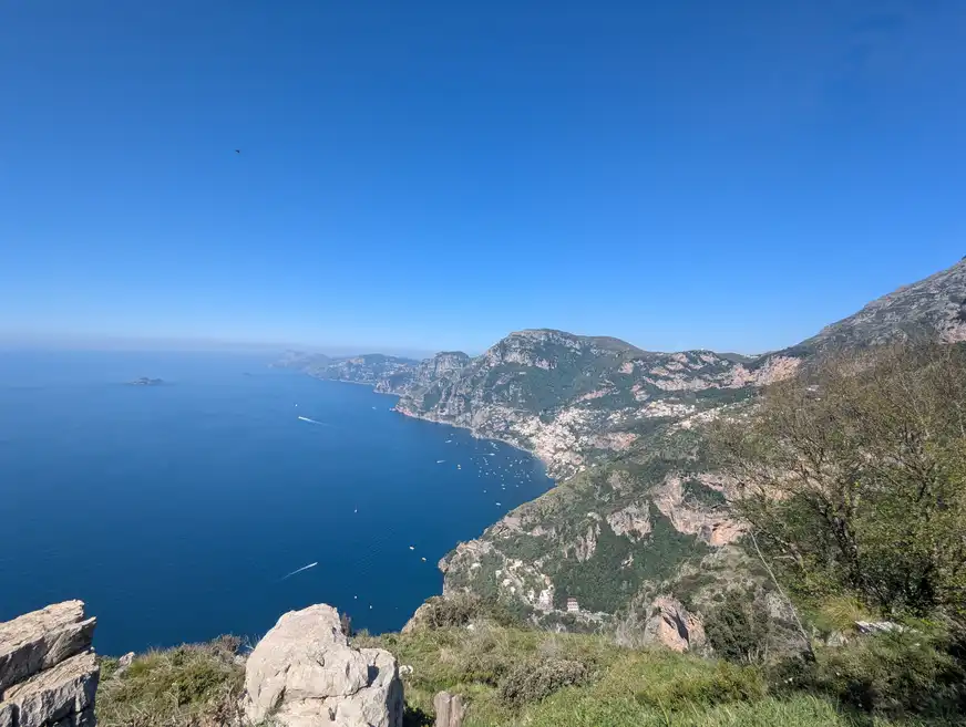 Blick auf die Halbinsel Sorrent vom Pfad der Götter