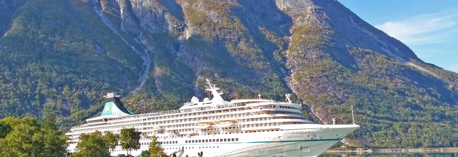 Ihr Schiff die MS Artania - Eidfjord, Norwegen