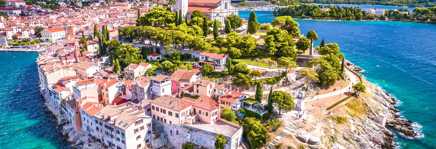 Luftpanorama der Altstadt von Rovinj