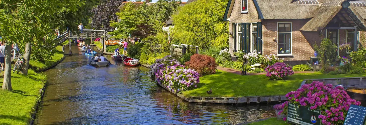 Giethoorn in der nordöstlichen niederländischen Provinz Overijssel