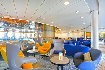 Ihr Schiff die MS Artania - Harrys Bar auf dem Lidodeck