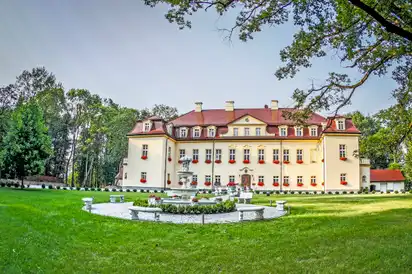 Das Schlosshotel Izbicko in Polen