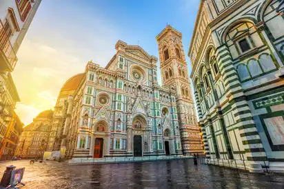 Die Kathedrale von Florenz am Piazza del Duomo, Toskana