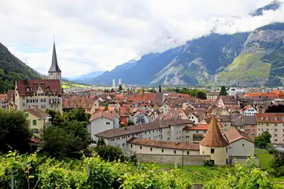 Chur mit Blick auf die Berge
