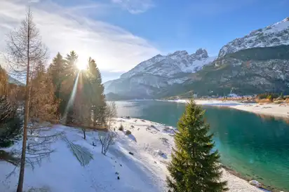 winterliche Landschaft am Molvenosee