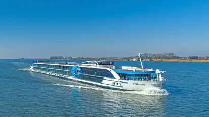 Ihr Flussschiff