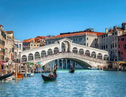Rialto Brücke in Venedig, Italien
