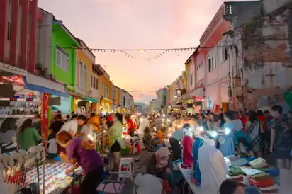 Nachtmarkt in Thailand