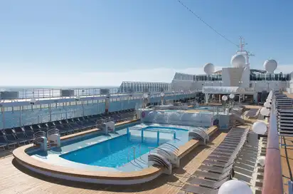 Sonnen- & Pooldeck "Le Piscine" auf Ihrer MSC Opera