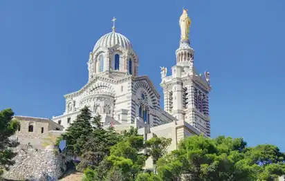 église notre dame de la garde à marseille