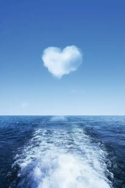 Heckwelle eines Kreuzfahrtschiffes