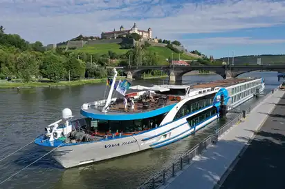 Ihr Premium-Flussschiff