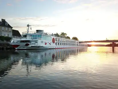 Ihr Flussschiff