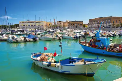 Blick von Trani. Apulien. Italien.