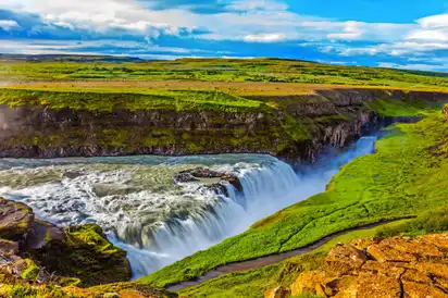 Malerischer Gullfoss auf dem Hvitau Fluss