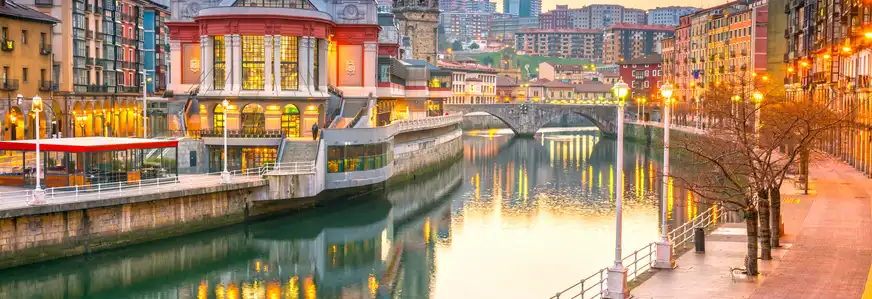 Bilbao am Morgen, Baskenland, Nordspanien, Spanien