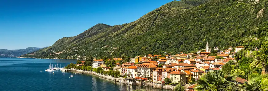 Blick auf Cannero Riviera am Lago Maggiore