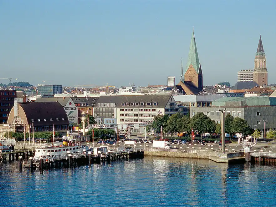 Kiel mit Rathaus, Deutschland