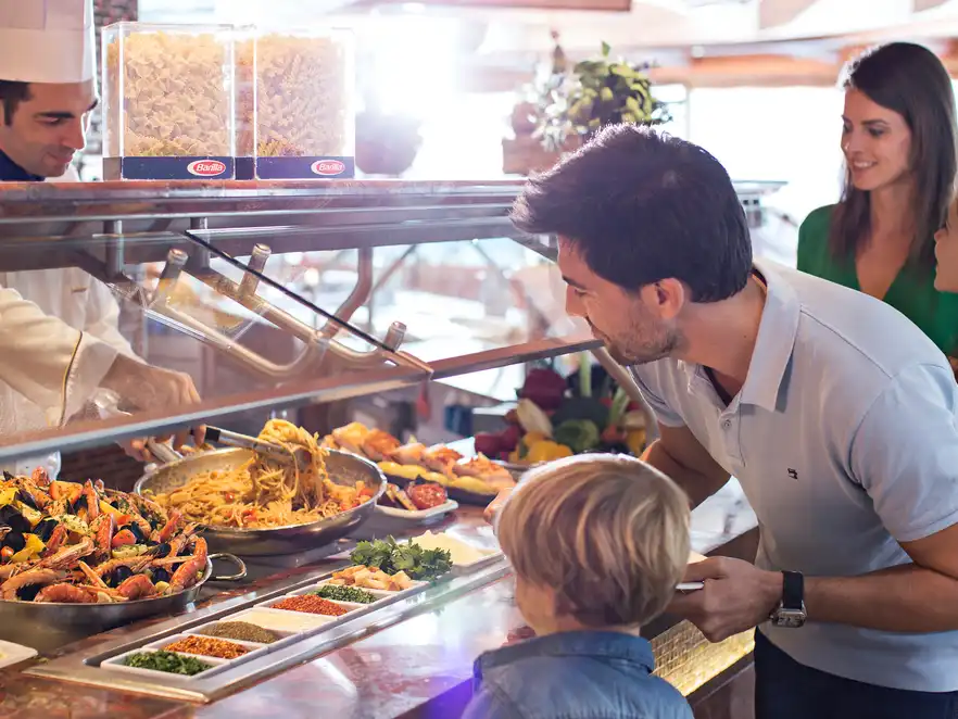 Buffetrestaurant auf Ihrer Costa Diadema