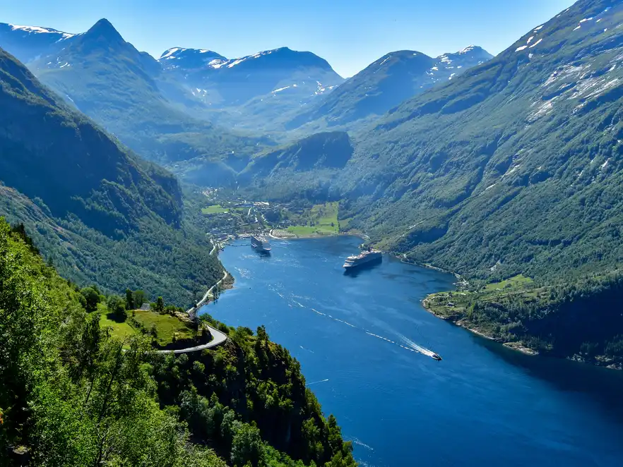 Reisen mit der Fähre in Geiranger