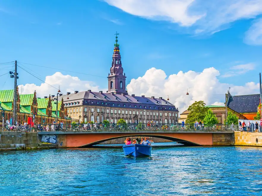 Schlosskirche Christiansborg auf der Insel Slotsholmen im Zentrum von Kopenhagen, Dänemark