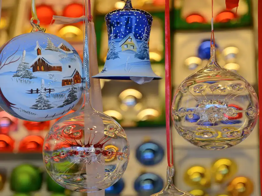 Weihnachtsmarkt in Salzburg im Winter, Österreich