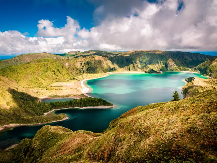 Panoramablick auf Lagoa Lago Fogo auf São Miguel, Azoren, Portugal