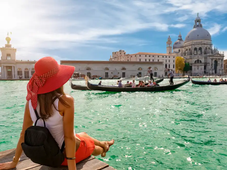 Canal Grande in Venedig mit Blick auf die Basilica Santa Maria della Salute