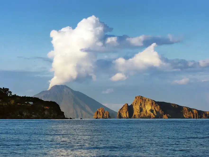 Vulkaninsel Stromboli nahe Sizilien