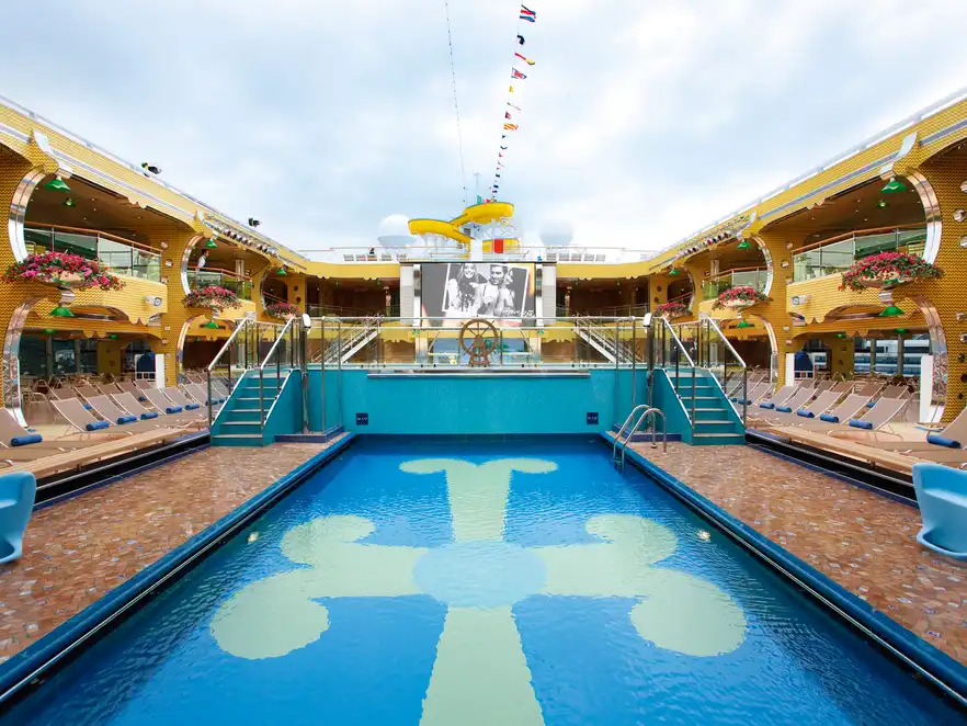 Costa Pacifica - Pooldeck