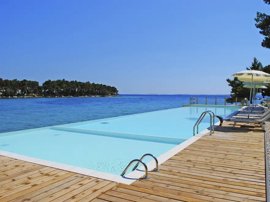 Aussenpool, Crvena Luka Hotel & Resort in Biograd na Moru, Kroatien