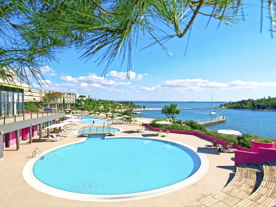 Ihr Hotel Istra auf der Insel Sankt Andreas, Kroatien - Aussenanlage