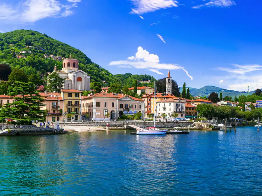 Blick auf den Lago Maggiore in Italien
