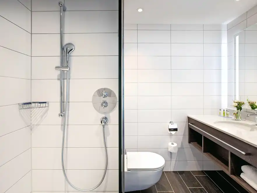 Ihr Hilton Garden Inn Zürich Limmatthal - Badezimmer mit Dusche