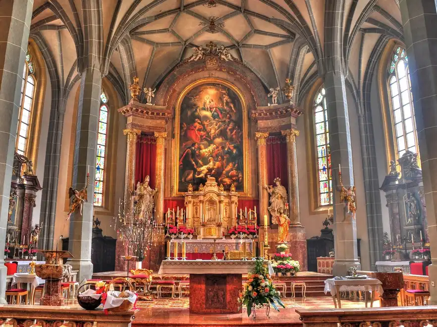 Stiftspfarrkirche St. Philipp und Jakob von Altötting