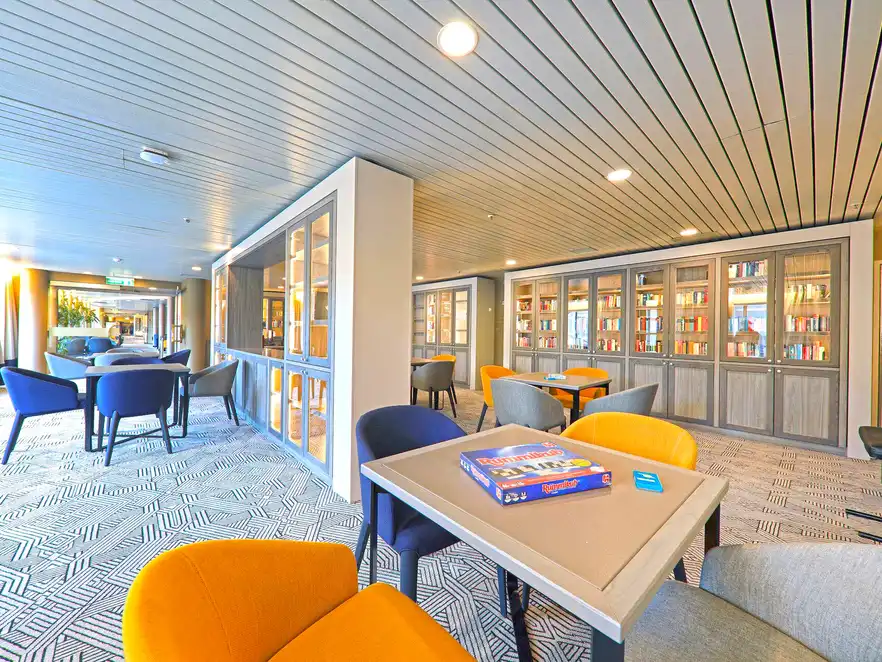 Ihr Schiff die MS Artania - Bibliothek 