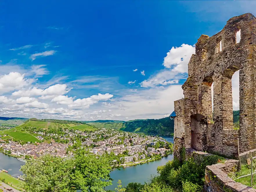 Traben-Trarbach mit Ruine Grevenburg