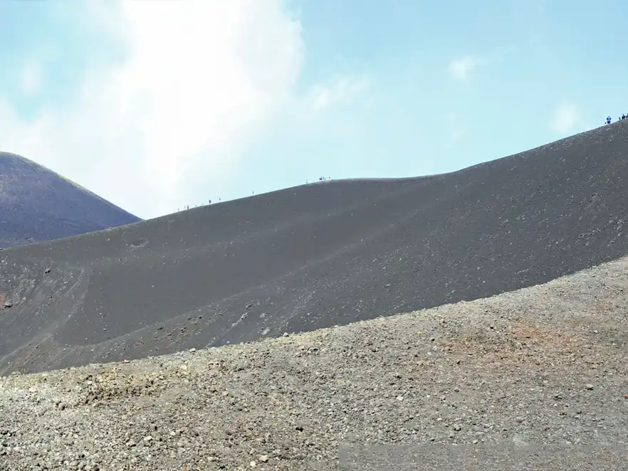 Der Krater des Vulkan Ätna auf Sizilien