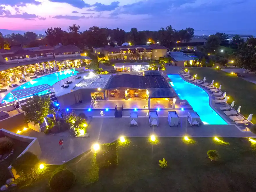 Ihr 5***** Hotel Dion Palace  - Poolbereich 