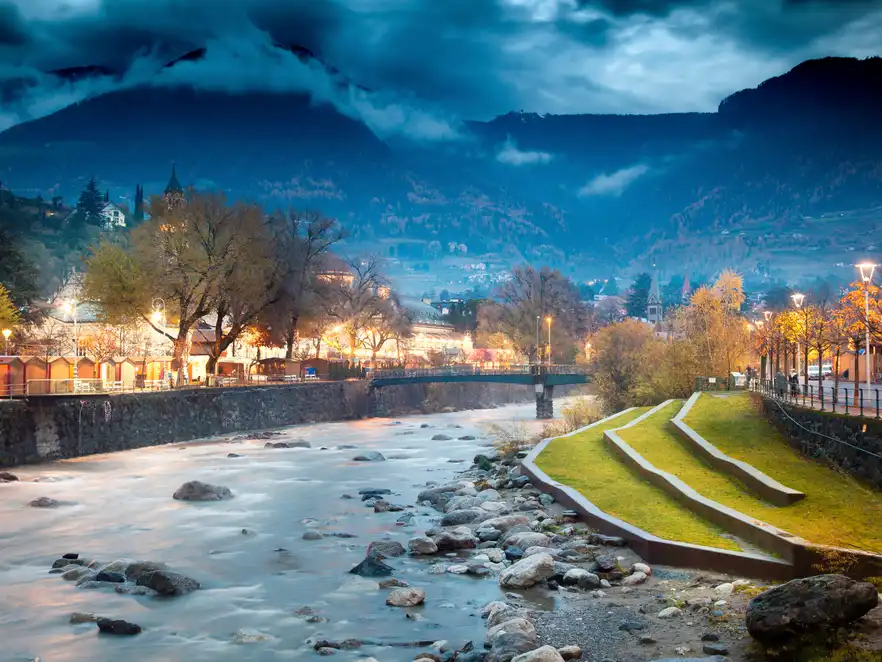 Meran, eine schöne Stadt in den südtiroler Alpen
