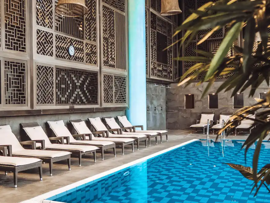 Ihr Hotel Hilton Evian-les-Bains - Innenpool 