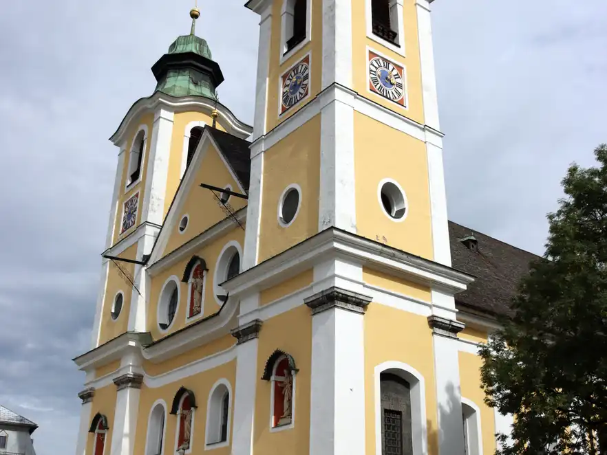 Dekanatspfarrkirche Mariä Himmelfahrt St. Johann in Tirol