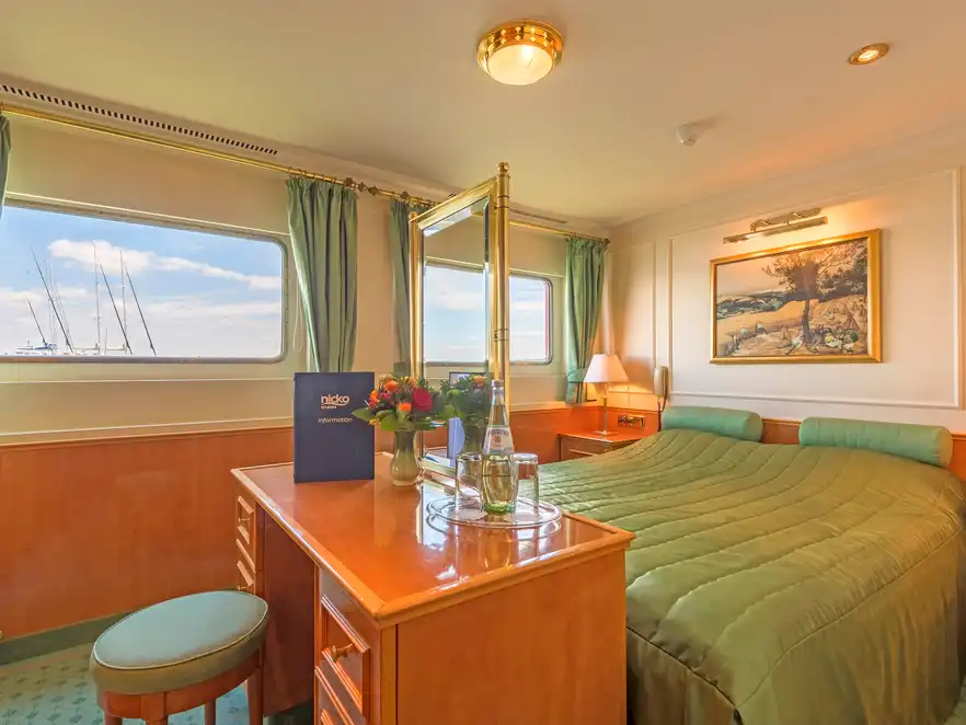 Ihr Schiff Katharina von Bora - Beispielkabine Hauptdeck Delux mit Doppelbett