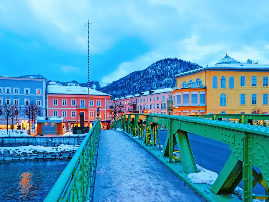 Blick über eine Brücke in Bad Ischl 