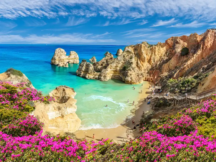 Die Strände der Algarve im Frühling