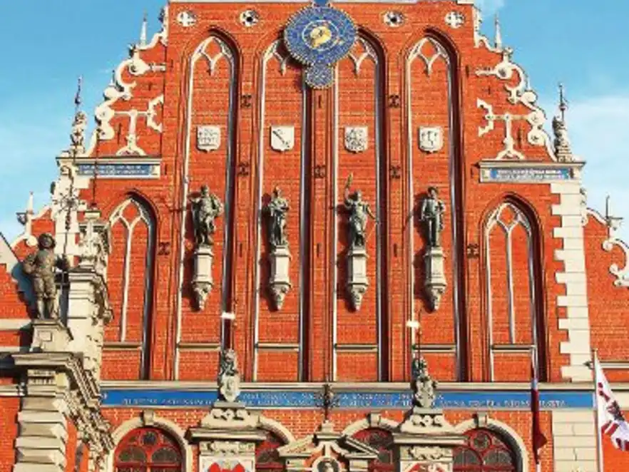 Schwarzhäupterhaus auf dem Rathausplatz der lettischen Hauptstadt Riga, Lettland