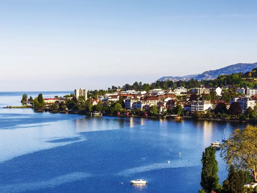 Luftbild von Gebäuden von Montreux