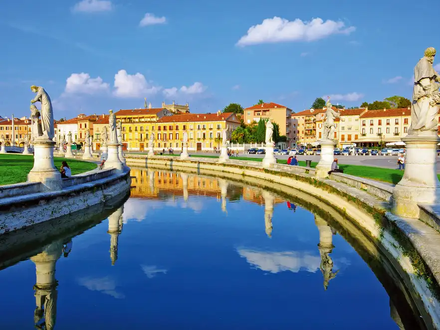 Piazza Prato della Valle in Padua, Italien