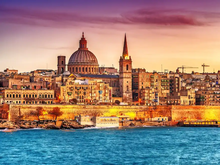 Skyline von Marsans Harbour bei Sonnenuntergang, Valletta, Malta